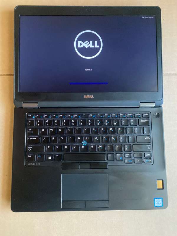 DELL  LATITUDE  E5470*14`*CORE i5-6200U*2.30 GHZ* 8 GB RAM * 256 GB SSD*WINDOWS 10 ENTERPRISE 64-BIT